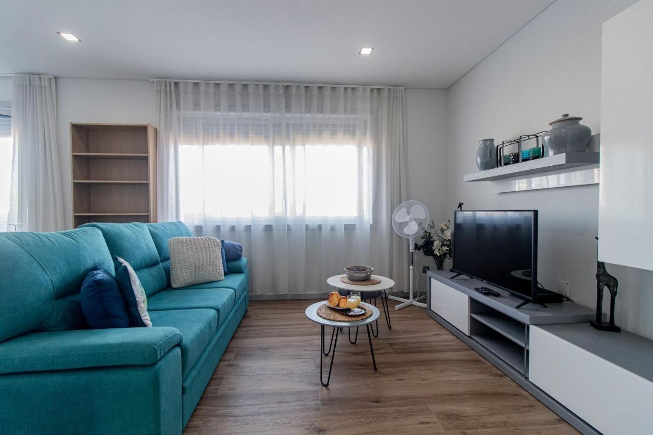 Downtown 1Br Apartment W/ Balcony By Lovelystay 波尔图 外观 照片
